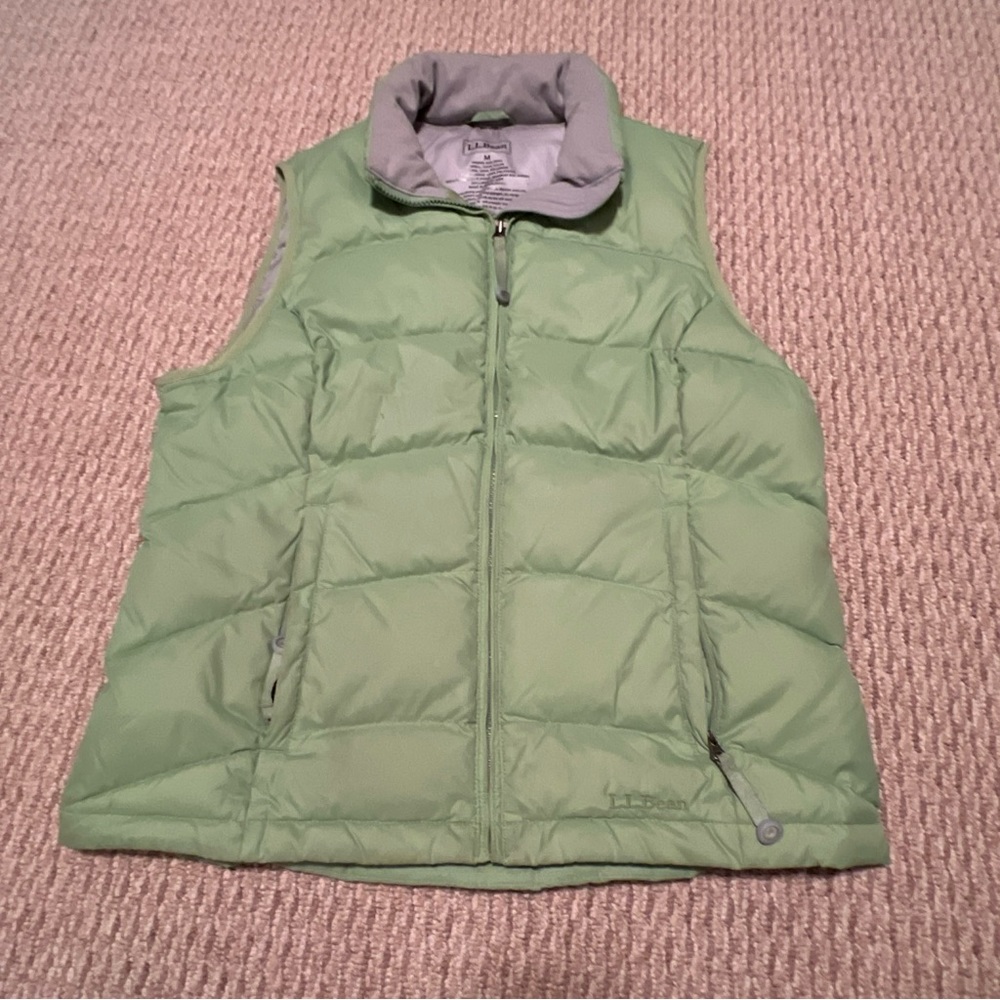 LL Bean Women’s Medium Green Full Zip Down Puffer Vest